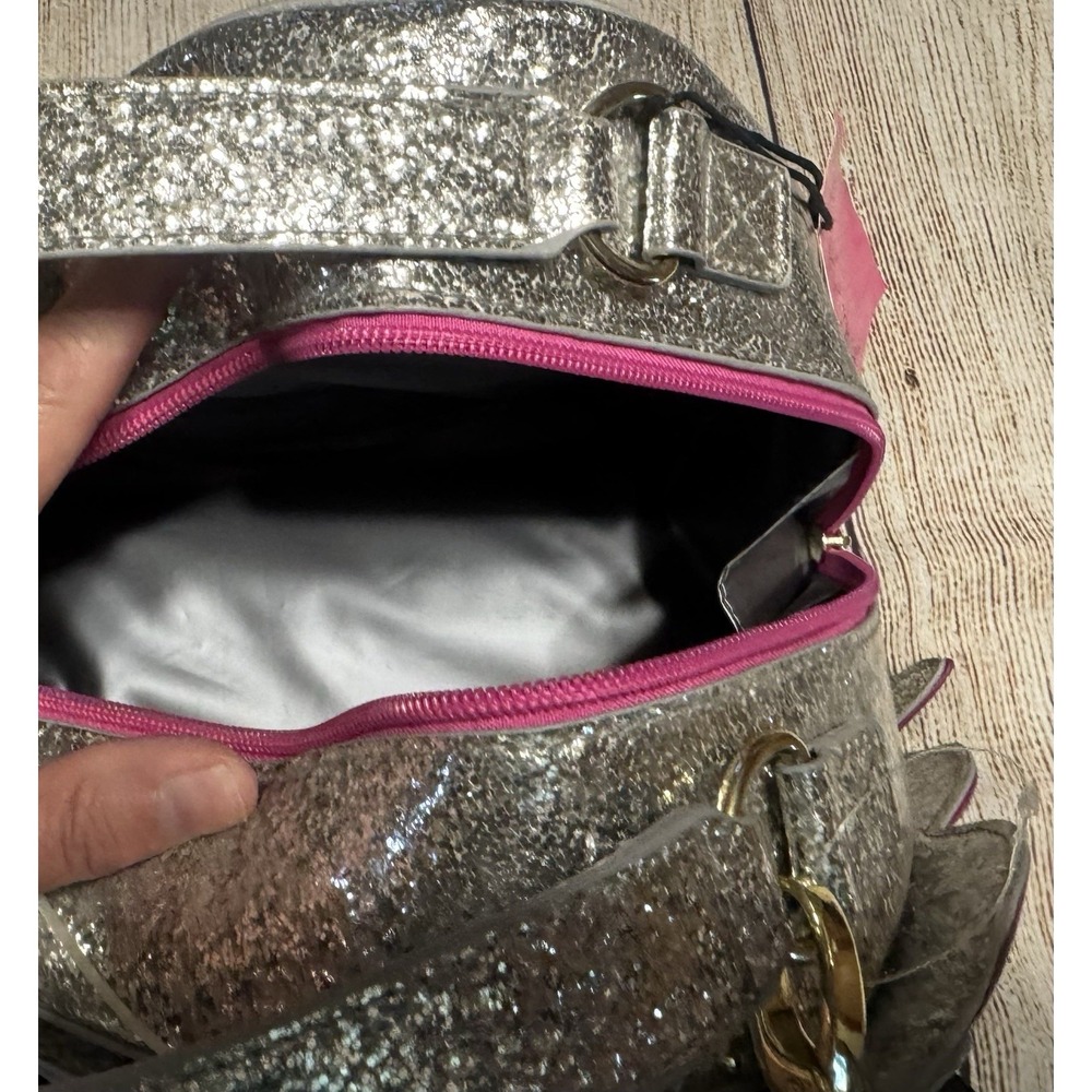 NWT Betsey Johnson Unicorn Insulated Lunch Tote Glittery Silver New with Tags B6 - Picture 7 of 7